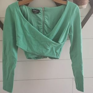 BeB esize medium wrap crop top